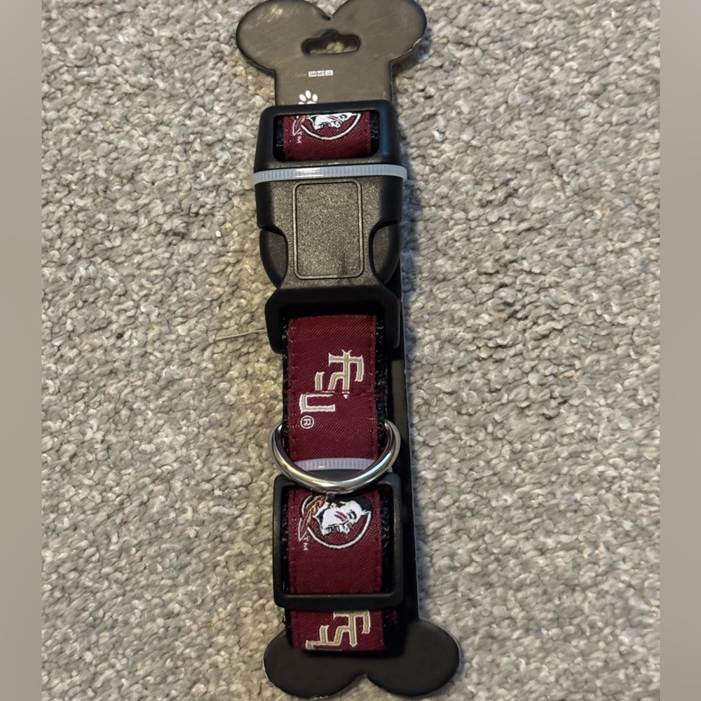 Maroon Dog Collar with Logo FSU. Size medium.